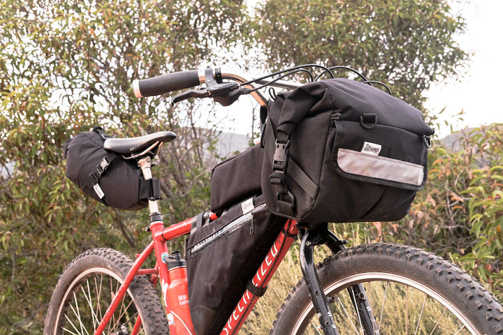 Middle Earth Jammer Handlebar Bag: 13L - Black Cordura