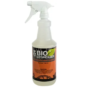Silca Bio Degreaser: Optimal care for your bike chain with an eco-friendly touch. Biodegradable ingredients ensure powerful degreasing without harm to the environment. Break down grease and dirt for a spotless bike chain. Embrace sustainability without compromising performance. #SilcaBioDegreaser #BikeChainCare #EcoFriendlyCleaning