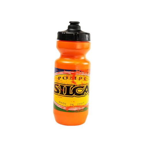 Fuel your ride with vibrancy using the Silca Orange Pista Water Bottle. Crafted for style and performance, this 22oz companion seamlessly blends a sleek design with advanced functionality. Quench your thirst for efficiency and individuality on every journey. Choose Silca for a burst of energy that stands out in your cycling ensemble.